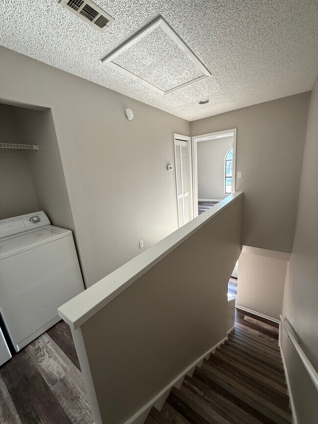 Foto del edificio - 6703 Jefferson Pl