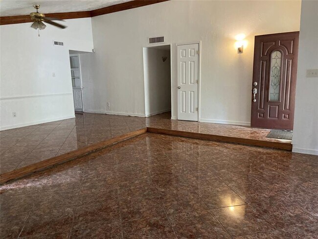 Building Photo - 2115 Fall Meadow Dr