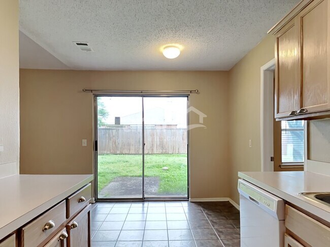 Building Photo - 2420 Breanna Way