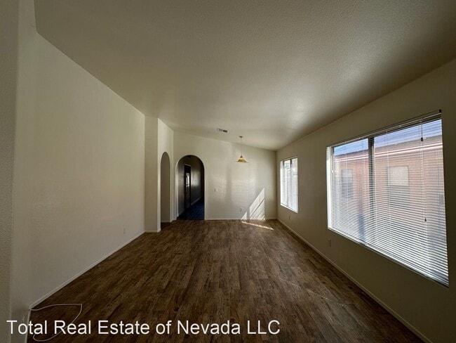 Building Photo - 3 br, 2 bath House - 4468 Pacific Sun Ave