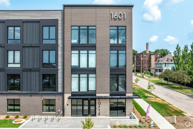 Building Photo - High Street Lofts