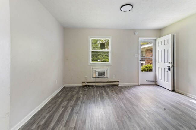 Foto del edificio - 6431 Starbrook Dr