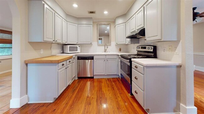 Foto del edificio - 1422 17th St W