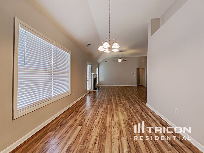 Building Photo - 207 Turtle Cv