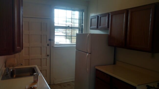 Foto del edificio - Wrigley Field Just A Mile Away - One Bedroom