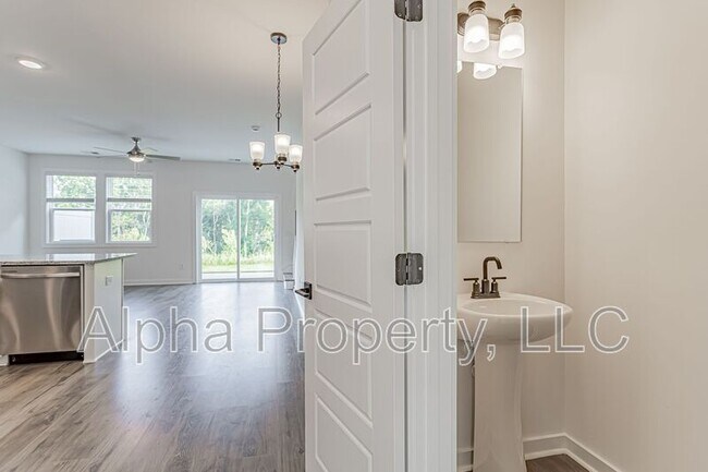 Foto del edificio - 1218 Westgate Vlg Dr