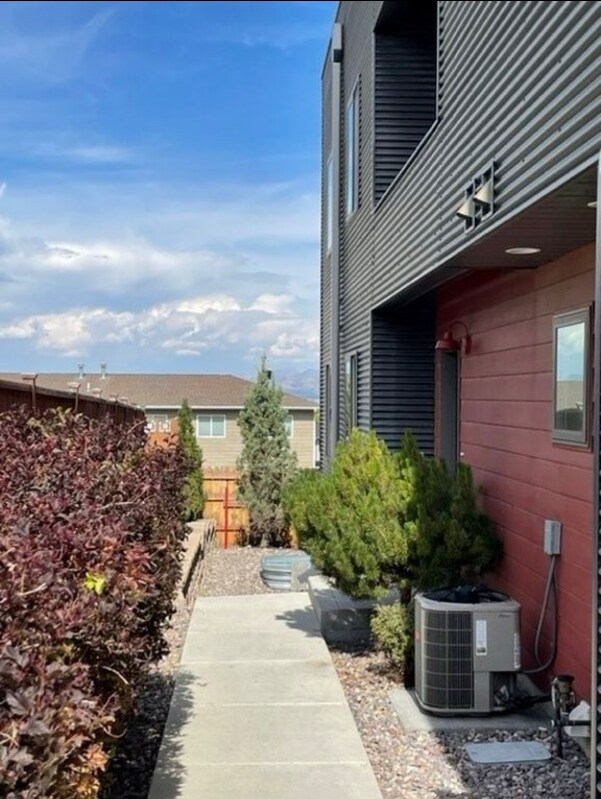 Foto del edificio - 1719 Euclid Ave