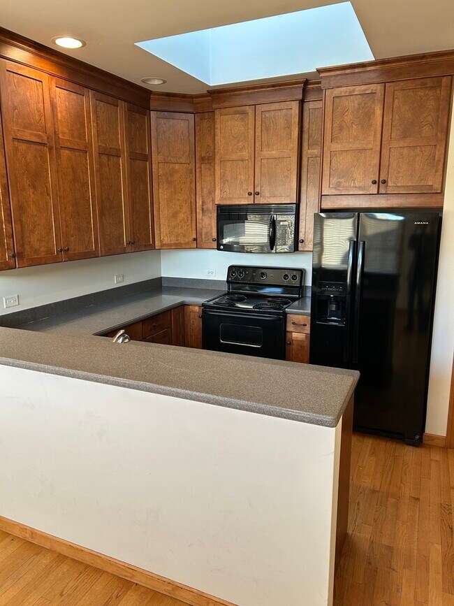 Foto del edificio - 116 N Main St