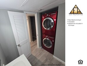 Building Photo - 10110 Forum W Dr