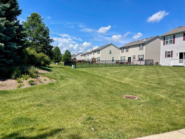 Building Photo - 388 Toccoa Ln