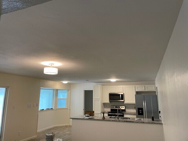 Den/kitchen - 4601 Bali Ct NE