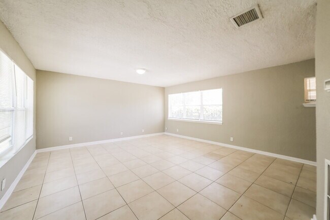 Foto del edificio - 1522 NW 10th Ave