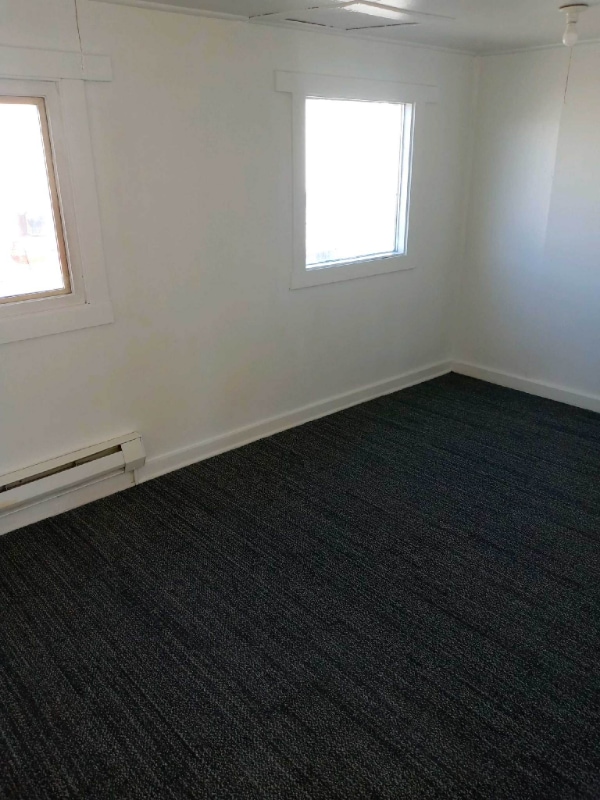 Foto del edificio - 1305 E 1st St