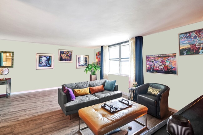 Living - 1050 SE 15th St