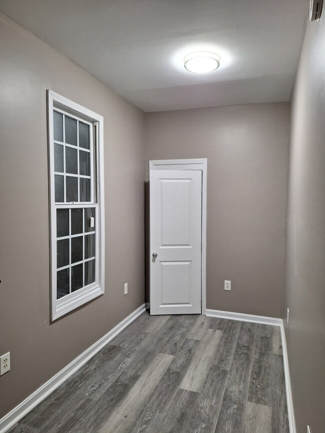 Foto del edificio - 745 Franklin Ave