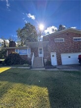 Building Photo - 54084 High View Row