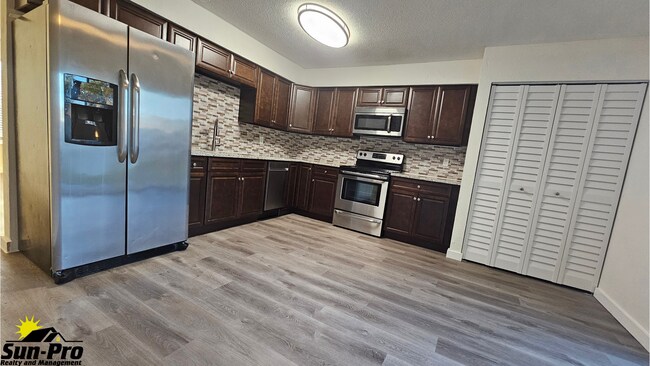 Building Photo - 5813 Spruce Creek Rd