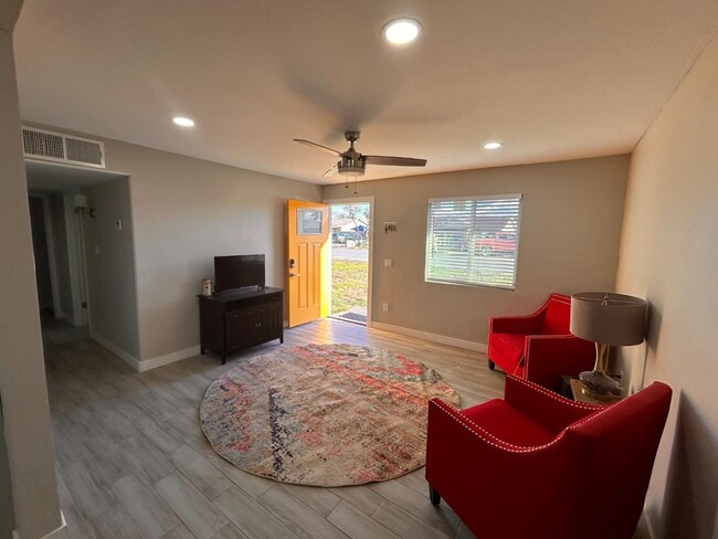 Foto del edificio - 3936 W Nancy Ln