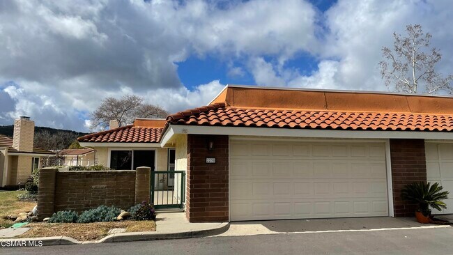 Building Photo - 2230 Portola Ln