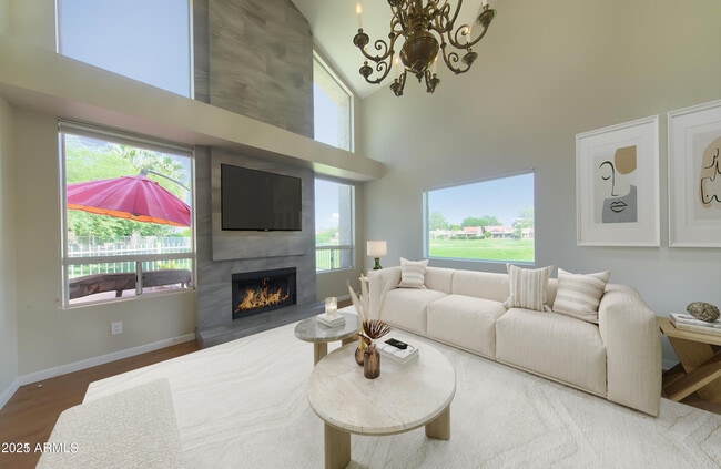 Foto del edificio - 4020 E Laurel Ln