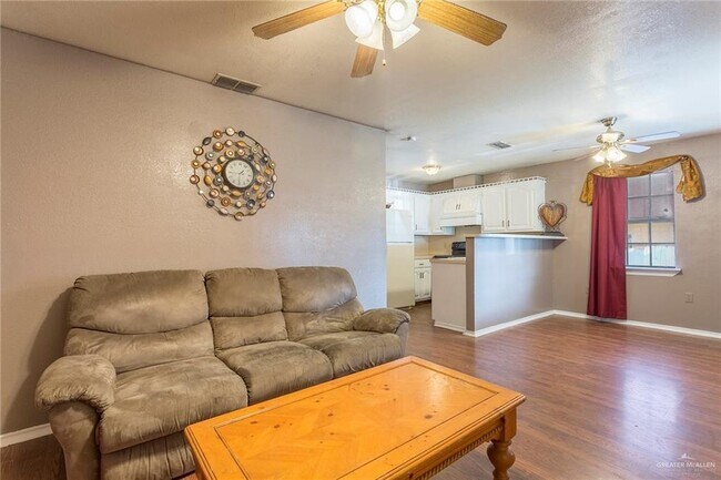 Building Photo - 648 Corral St