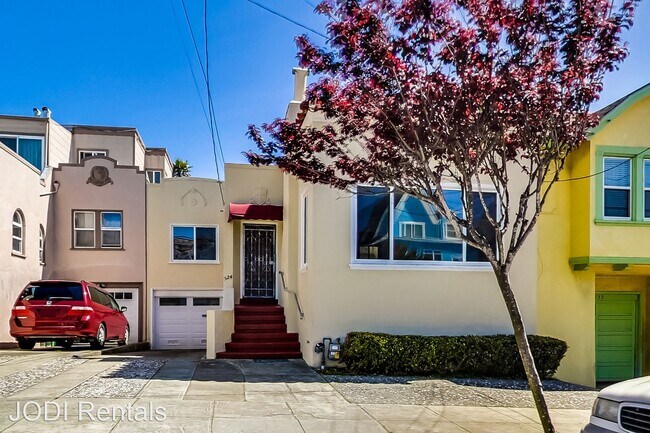 Foto del edificio - 3 br, 1.5 bath House - 524 39th Ave