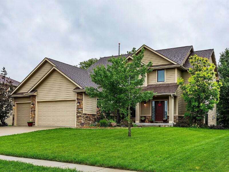 Foto principal - 8700 Wooded Point Dr