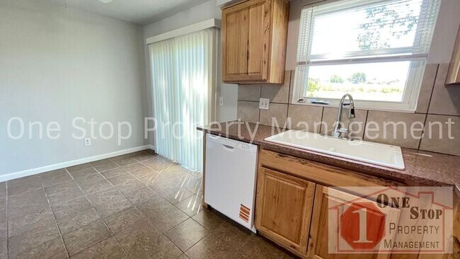 Foto del edificio - Charming 3-bedroom, 1-bathroom in Independ...