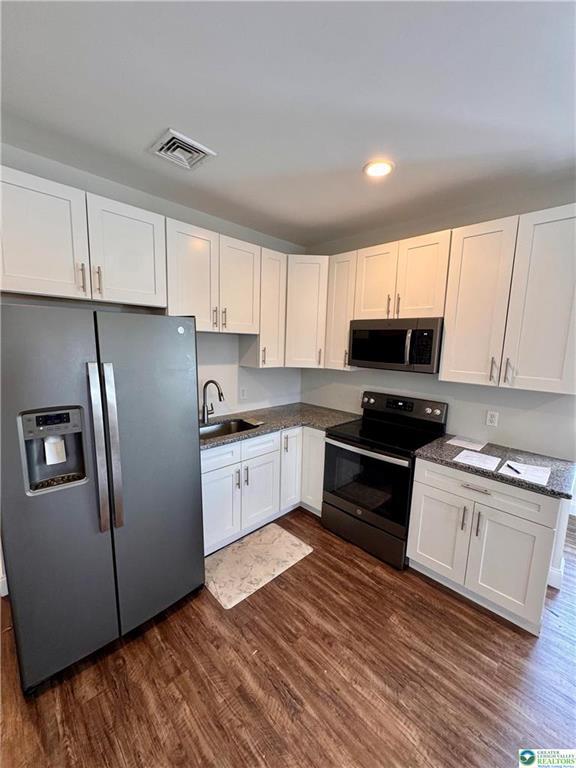 Foto del edificio - 5880 Sullivan Trail