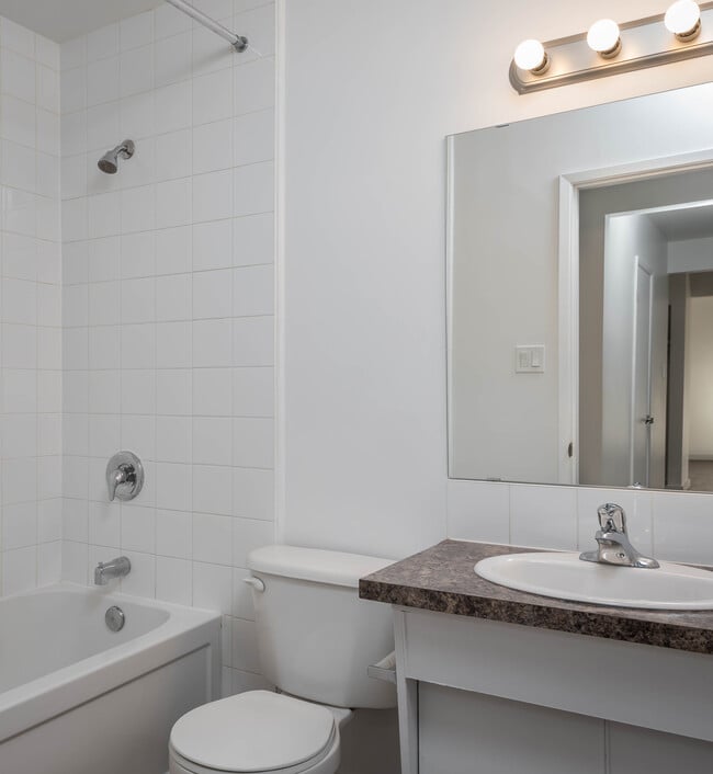 Building Photo - Katelyn