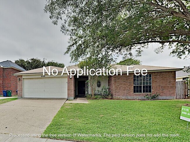 Building Photo - *No Application Fee* *$500 off 1st Month*