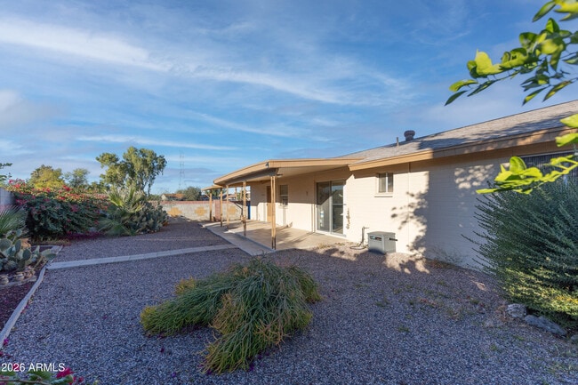 Building Photo - 4021 E Carol Cir