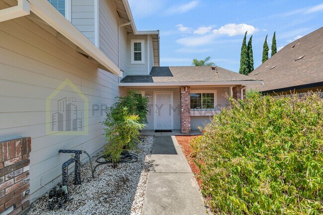 Foto del edificio - Spacious 4-Bedroom Home for Rent - $2800/m...