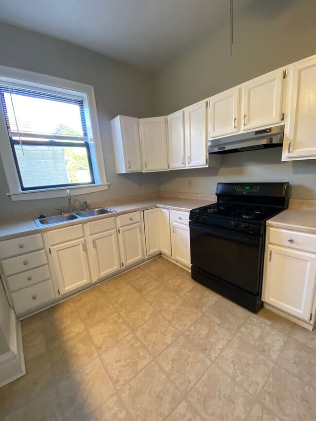Foto del edificio - 1309 E Carson St