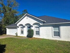 Building Photo - 513 Marion Oaks Manor