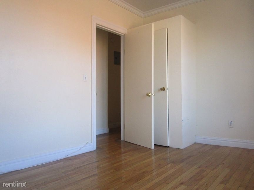 Foto del edificio - 1003 Saint Nicholas Ave