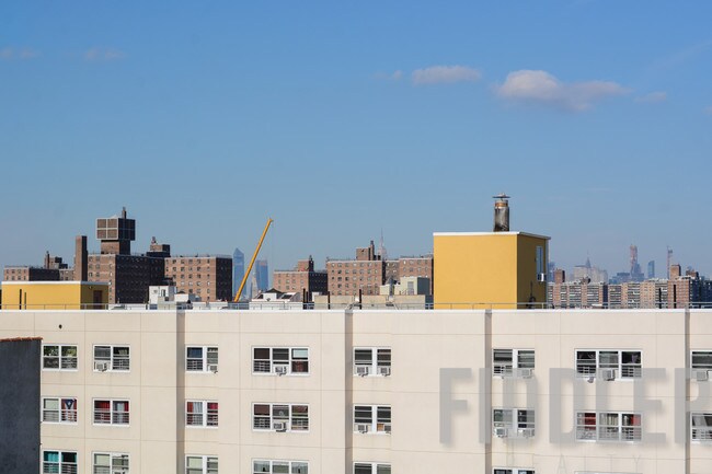 Building Photo - 880 Dekalb Ave