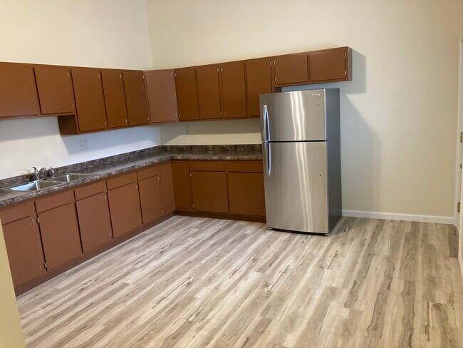 Foto del edificio - 51 E Main St