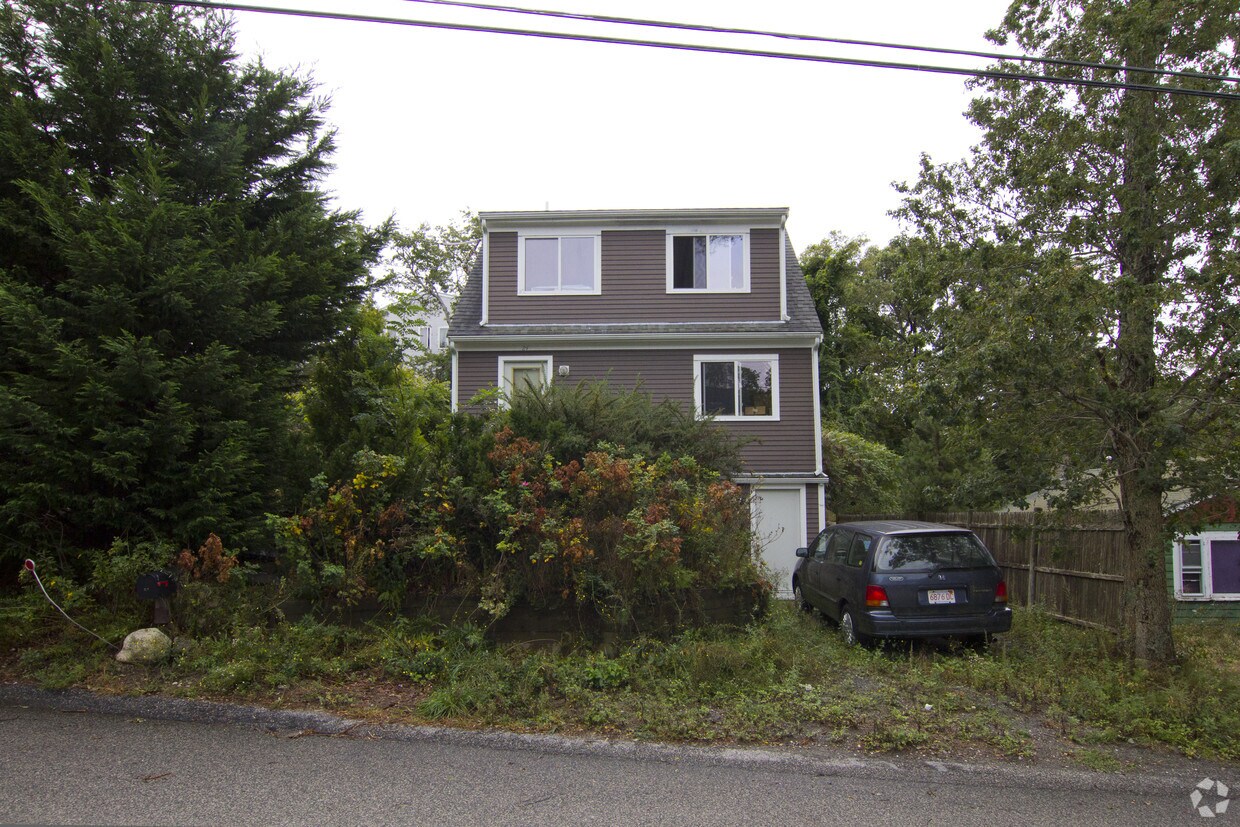 Building Photo - 24 Cape Cod Ave