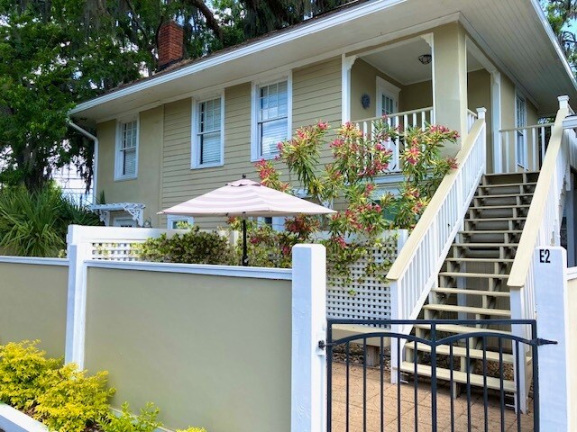 Foto principal - 1010 E Victory Dr