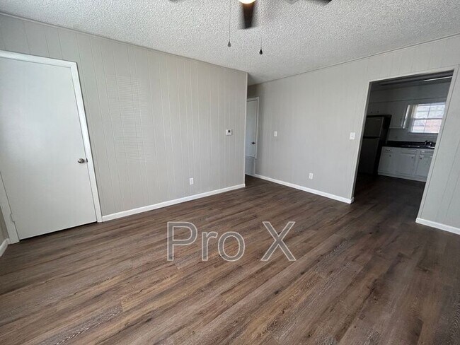 Foto del edificio - 740 N 6th St