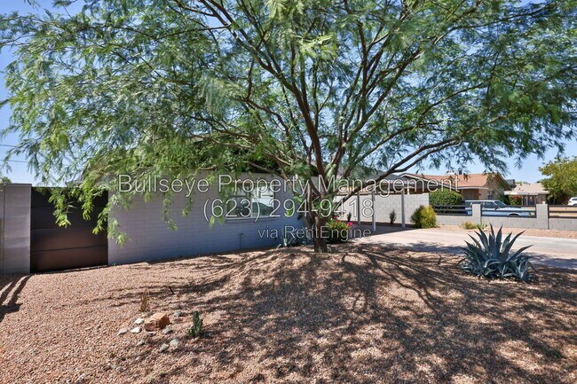 Foto del edificio - 825 E Alice Ave