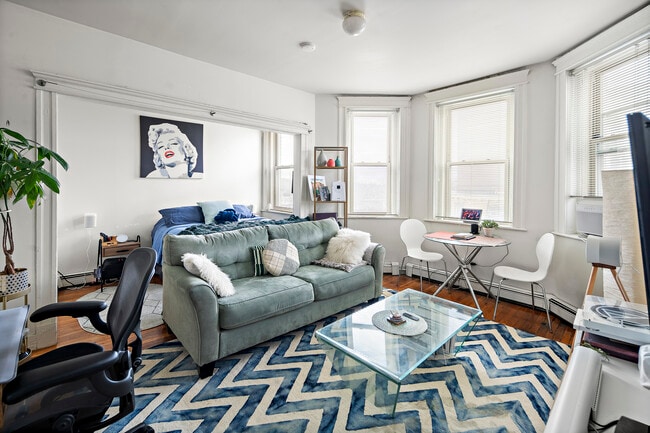 Building Photo - 1677 Commonwealth Ave