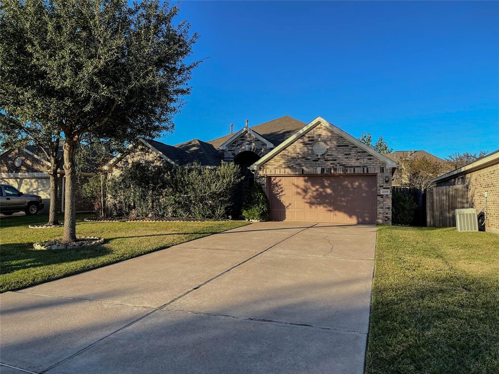 Foto principal - 2005 Water Trace Ct