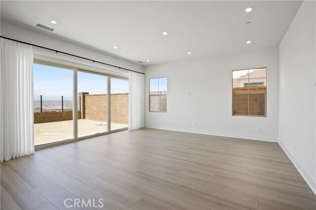 Building Photo - 120 Sunnybank