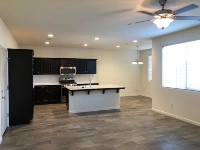 Building Photo - 2255 Lombard Ln