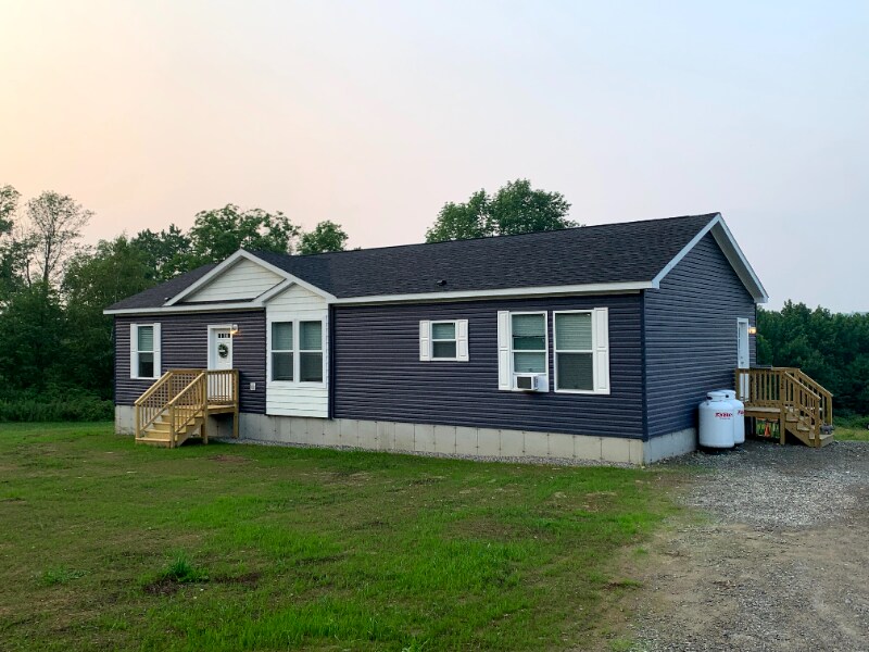 Foto principal - 332 Whittier Rd