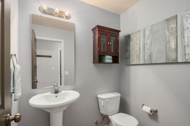 Building Photo - 4Bd/2.5Ba Snoqualmie House
