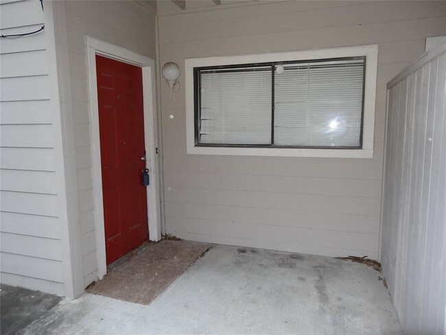 Building Photo - 9553 Pagewood Ln