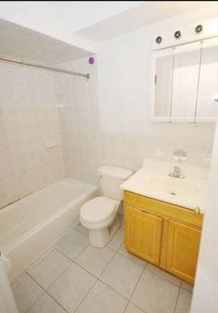Building Photo - 14 Nevins St